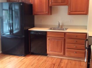 2226 N Somerset St, Arlington, VA 22205