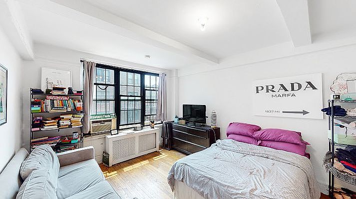 1st image of 50 W 72nd St APT 1412