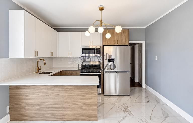 1st image of 407-408 Chadwick Ave #2