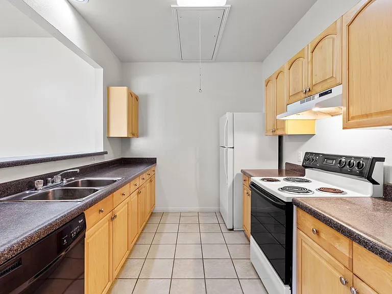 1103 Advance St — Photo 11