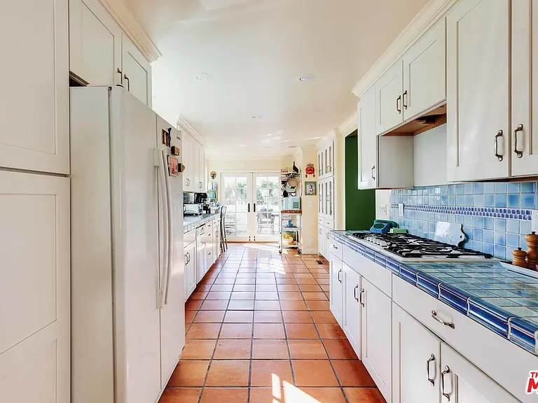 3024 Angus St — Photo 18