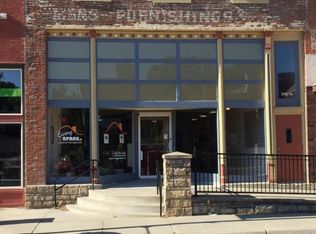 715 1/2 High St, Baldwin City, KS 66006