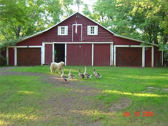 Barn-garage