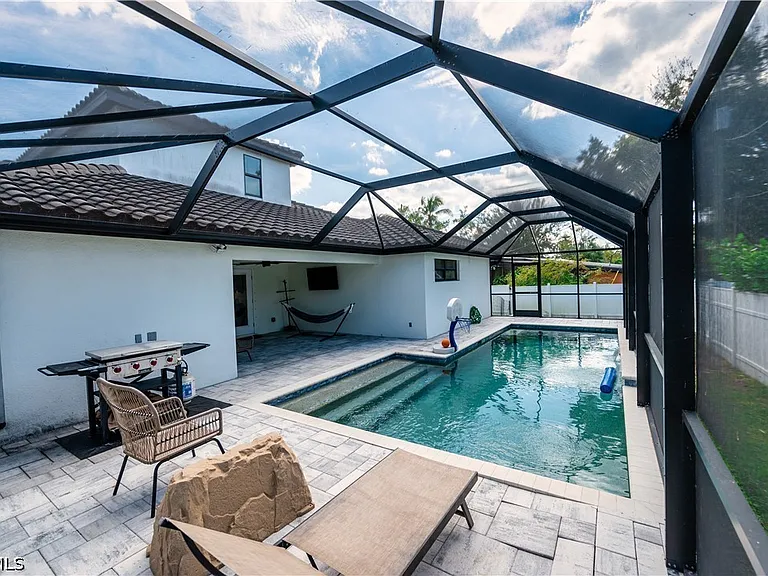 10600 McGregor Blvd — Photo 3