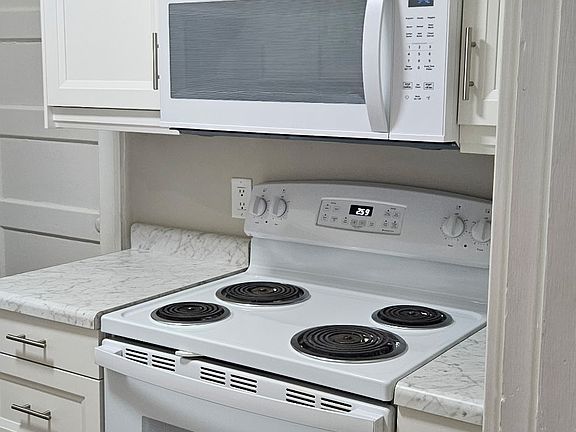 2nd image of 228 Williams Ave