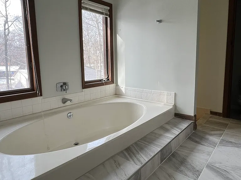 121 E Navajo St — Photo 11