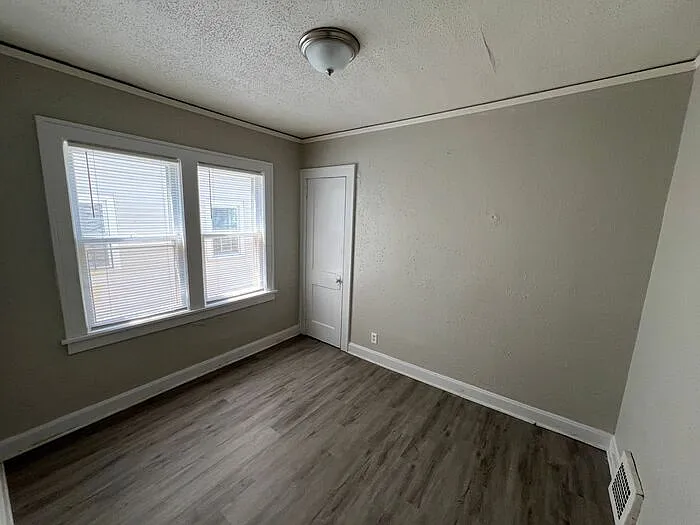 6019 Park Ave — Photo 7