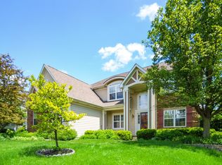 8082 Orchard Cmns E, Long Grove, IL 60047