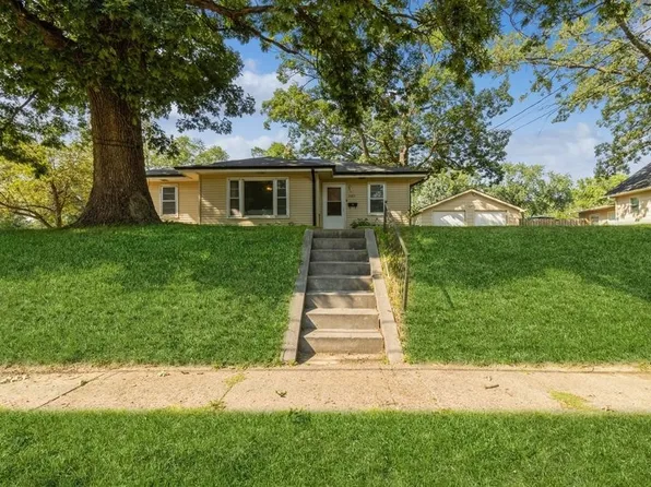 1321 Clinton Ave, Des Moines, IA 50313