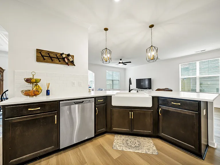 924 Windchase Way — Photo 15