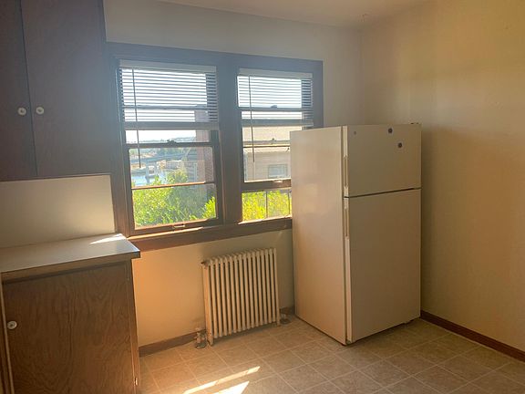 4th image of 952 Highland Ave #D