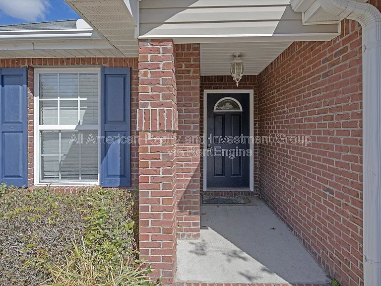 648 Alysheba Dr — Photo 3
