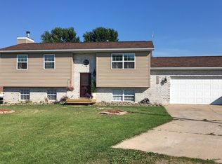 19630 Darren Ln, Jerseyville, IL 62052