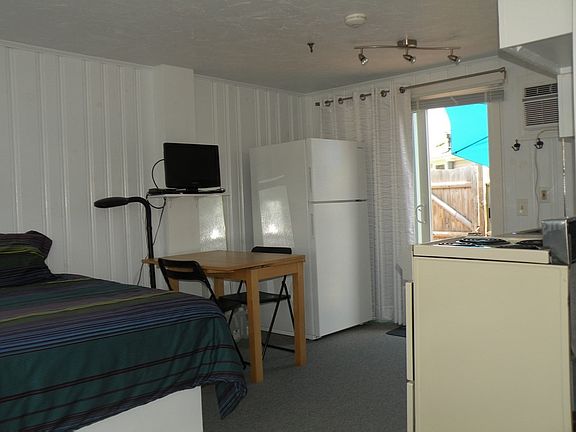 2nd image of 6 Polly Fisk Ln #12