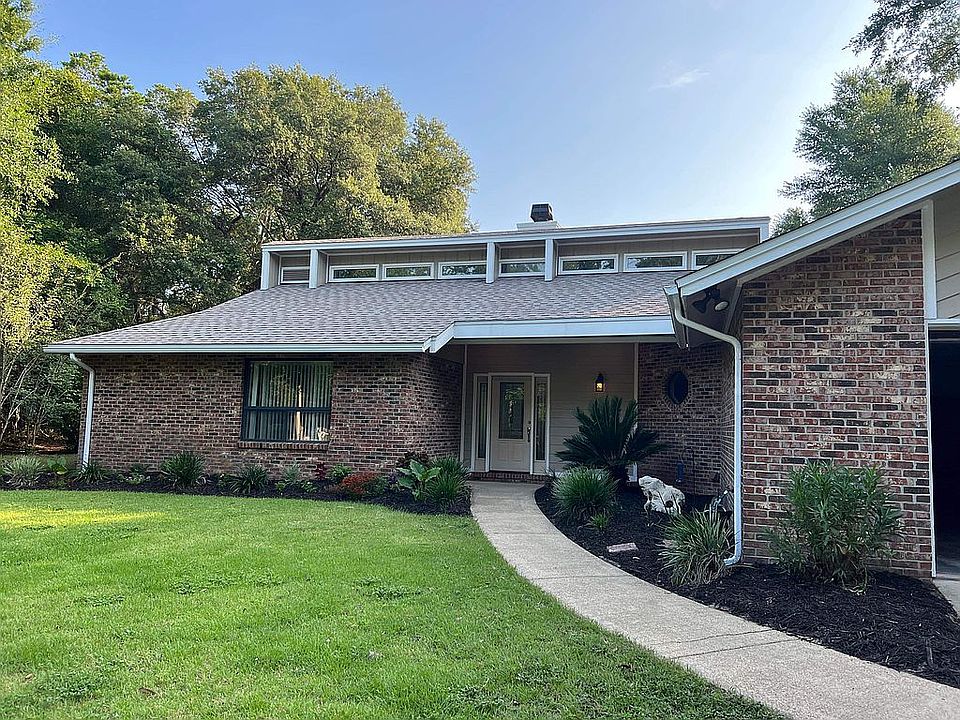 1st image of 358 Sharon Dr