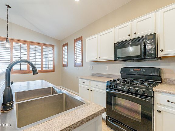 3rd image of 42916 N 43RD Drive