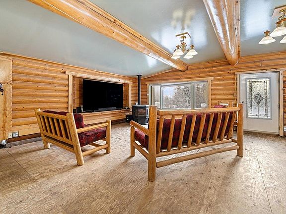 3rd image of 653 Love Rd