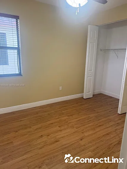 9044 SW 39th St — Photo 5