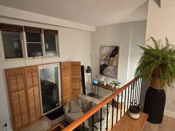 3205 Uplands Dr #95, Ottawa, ON K1V 9T4