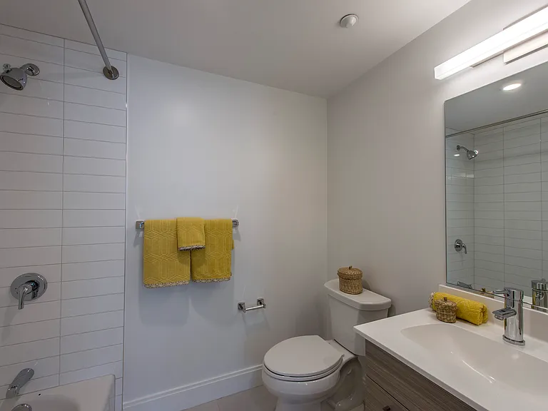35 Malvern St #206 — Photo 13