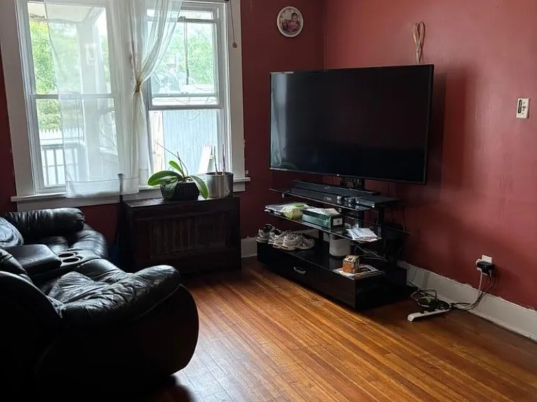 9 Cottage Ln — Photo 3