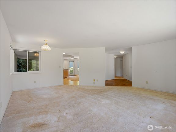 5th image of 3104 E Fir Street