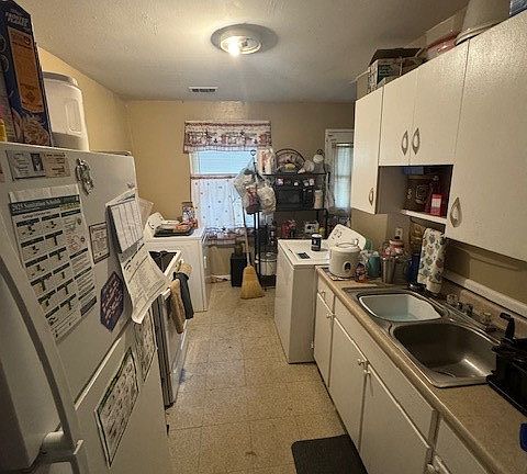 4th image of 46 S Parkwood Drive