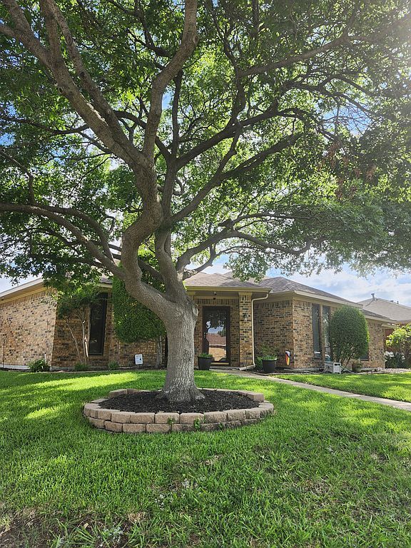 2112 Hunters Rdg - Property Image