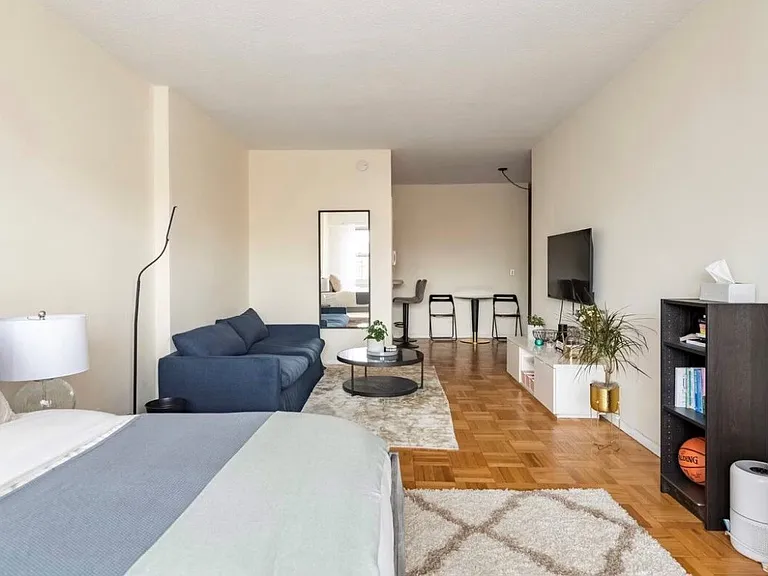 60 E 8th St #15H — Photo 1