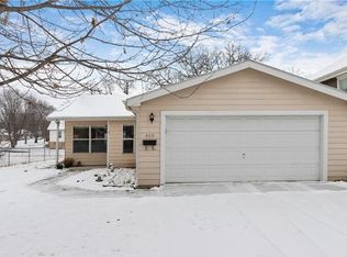 409 S Oak St, Ottawa, KS 66067