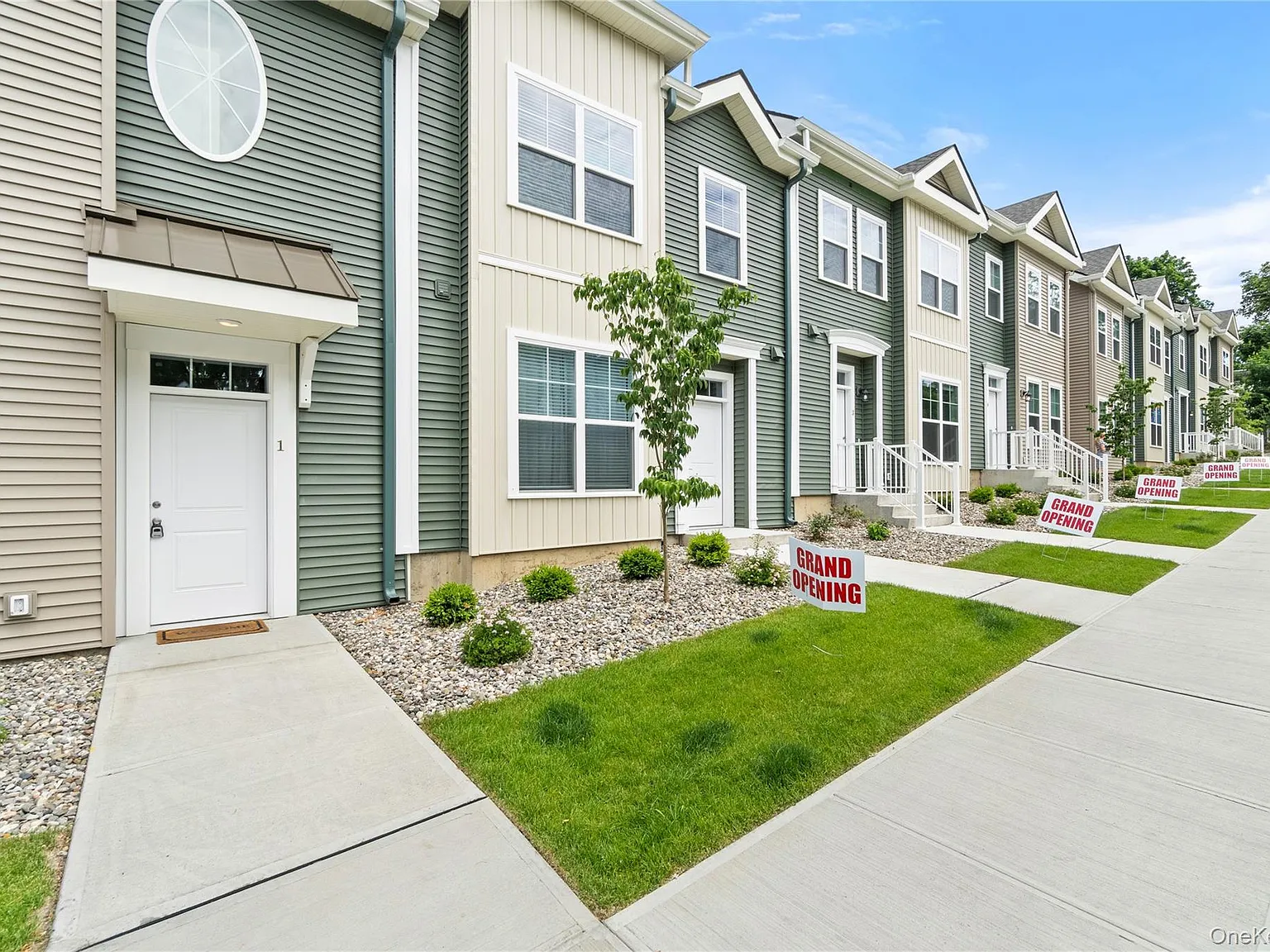 1 bed, 1.0 bath, 900 sqft, $2,675 — Photo 1