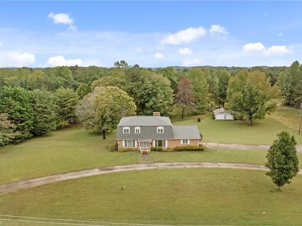 1463 Charlotte Hwy, Mooresville, NC 28115