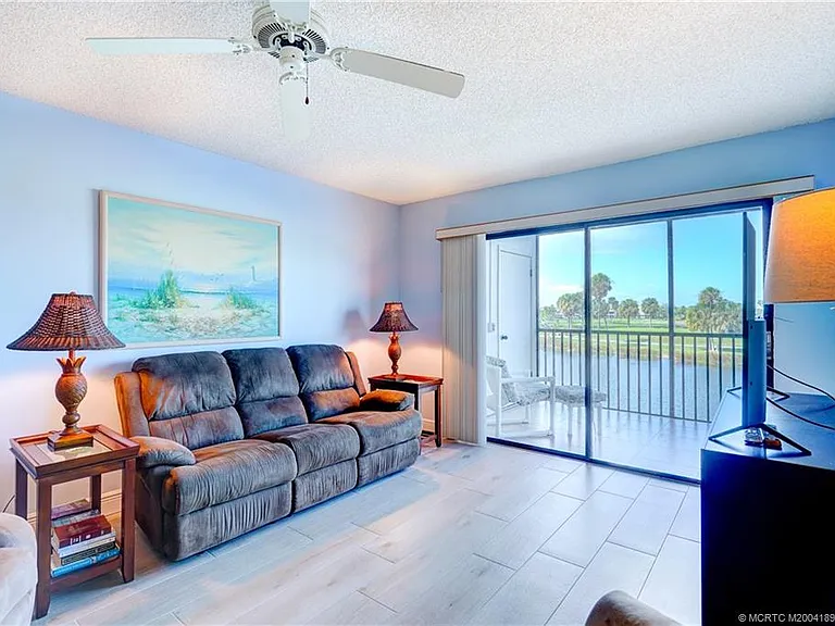 40 NE Plantation Rd #209 — Photo 9