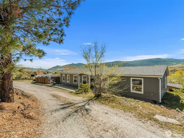 1053 S Perry Avenue, East Wenatchee, WA 98802