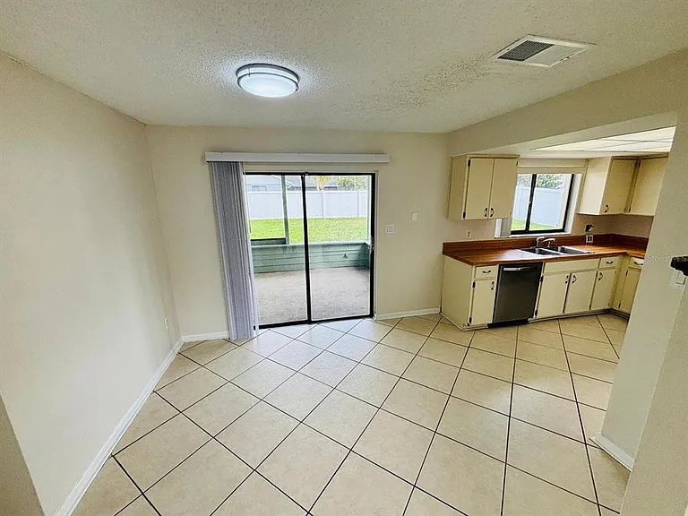 9467 Montello Dr — Photo 11