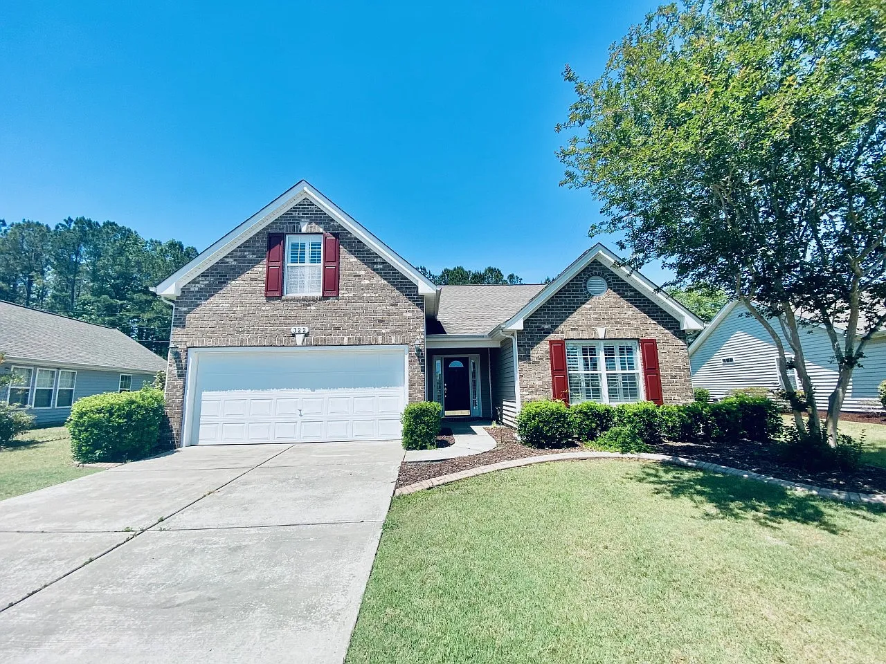 4 bed, 3.0 bath, 2100 sqft, $2,175 — Photo 1