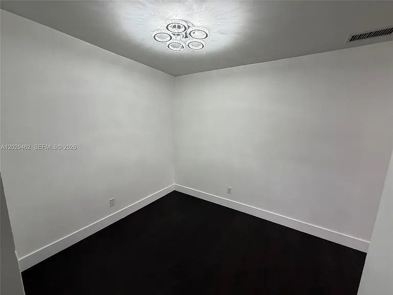 4850 SW 26th Ave #4 — Photo 6