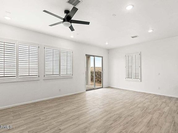 4th image of 904 Larkhall Pl