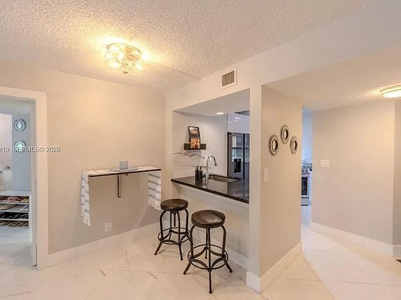 5th image of 10451 W Broward Blvd APT 201