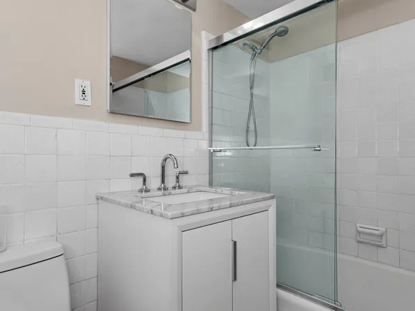 123 East 75th Street image 6 of 7