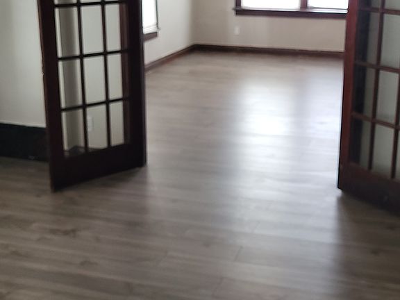 2nd image of 7322 Vermont Ave Unit 2