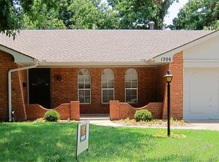 1306 Cherry Stone St, Norman, OK 73072