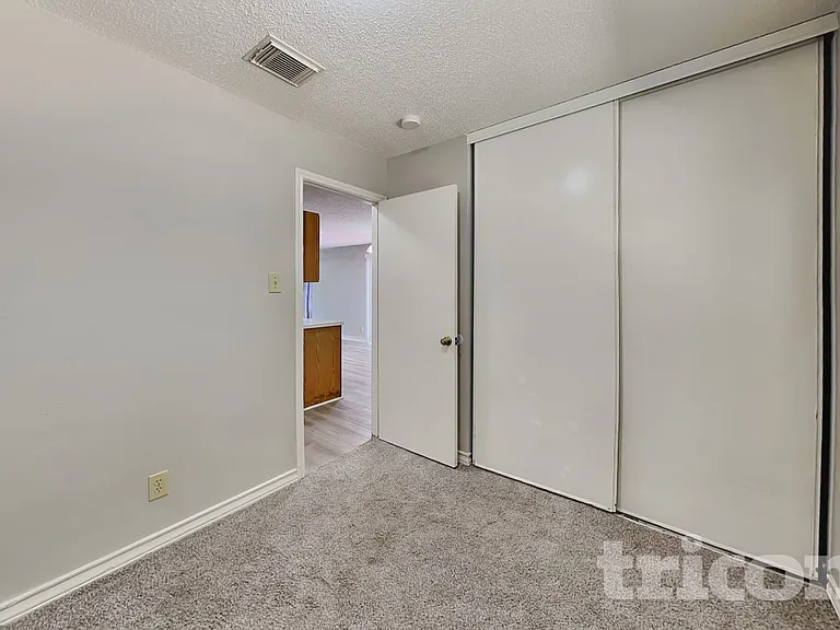 9503 Arcade Rdg — Photo 15