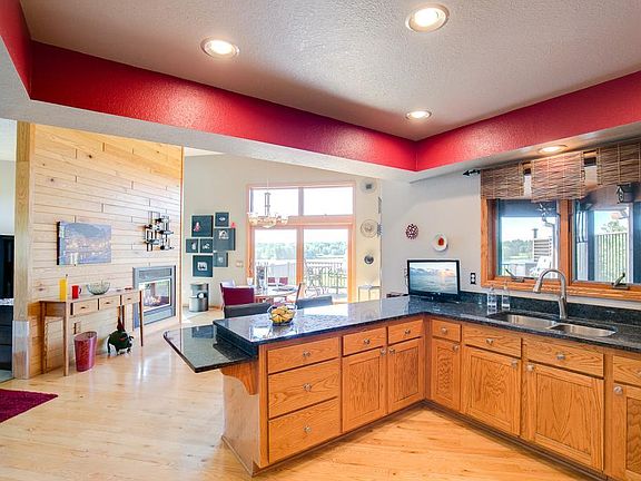 4th image of 15490 Estate Cir