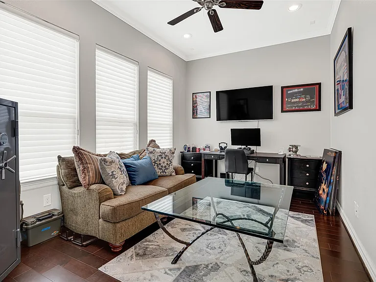 2815 Kings Retreat Cir — Photo 20