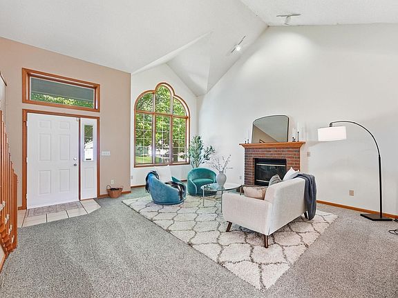 4th image of 8325 Deer Brook Pl