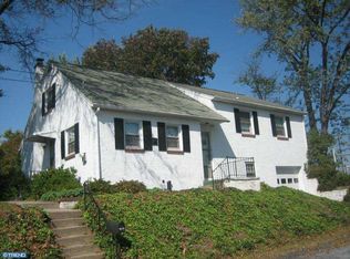 929 E Race St, Stowe, PA 19464