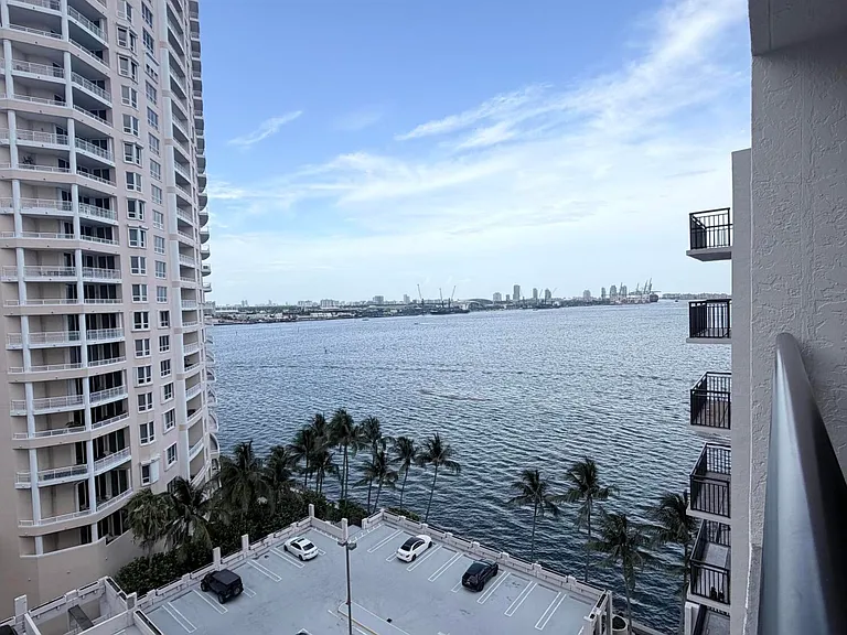 540 Brickell Key Dr #1224 — Photo 15