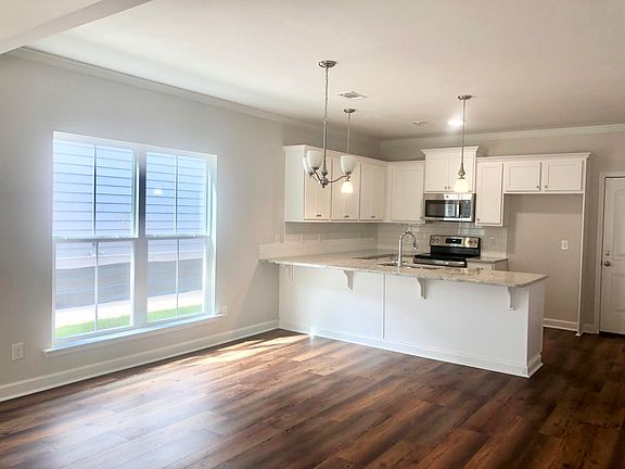 4th image of 3028 Stanhope Drive