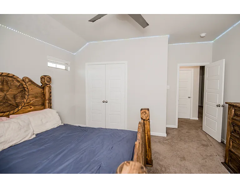 643 Hazeltine Rd — Photo 10